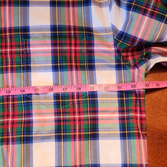 Crown & Ivy Button Down Classic Fit Casual Shirt Medium, Red Green Holiday Plaid - Picture 3 of 9